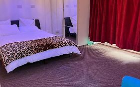 Mitcham South London Studios